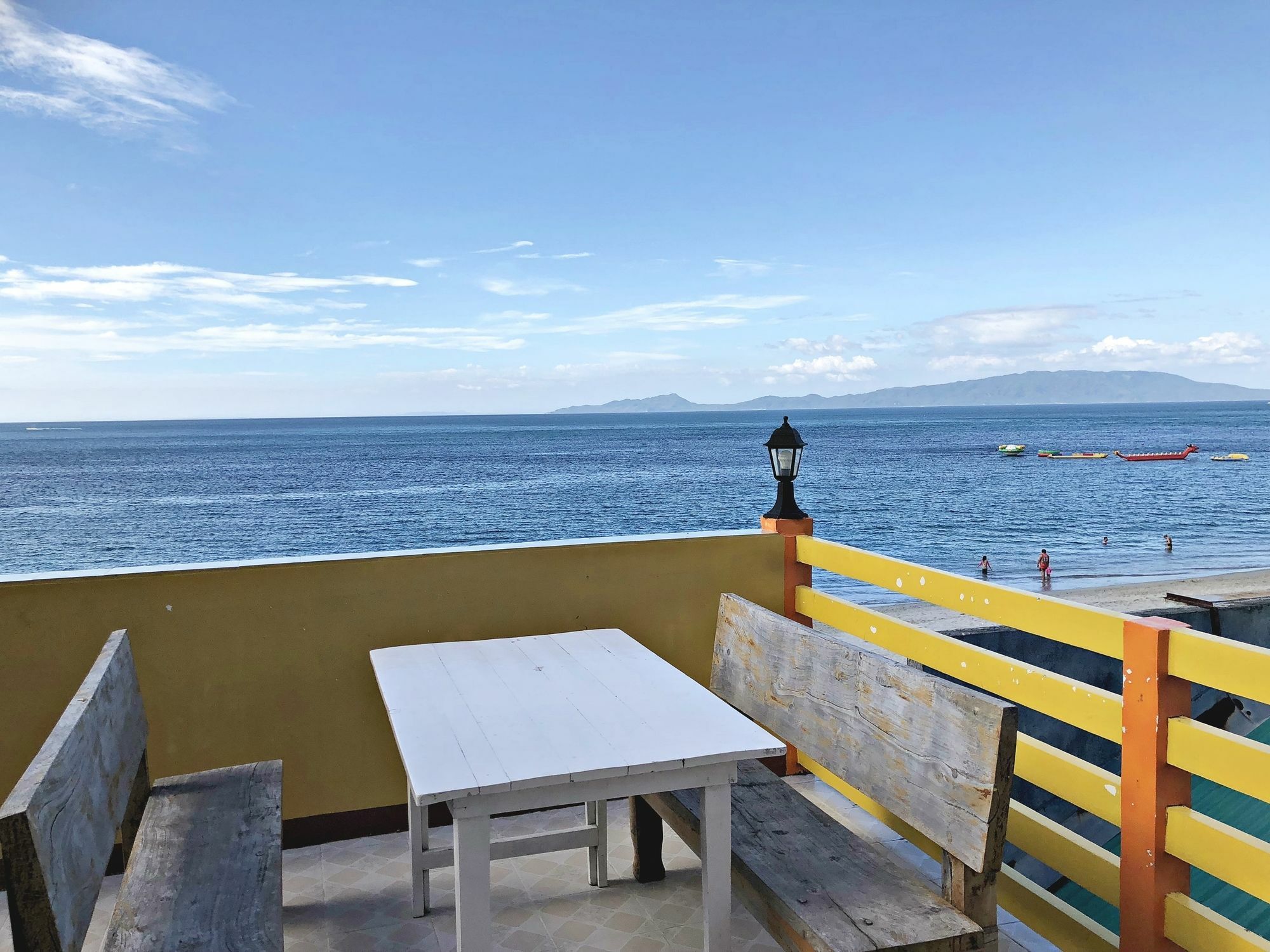 Queen Of Isle Cottages And Restaurant Puerto Galera Esterno foto